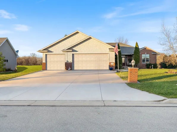1329 Shootingstar Dr, Neenah, WI 54956