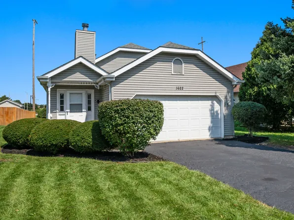 1622 Liberty St, Hanover Park, IL 60133