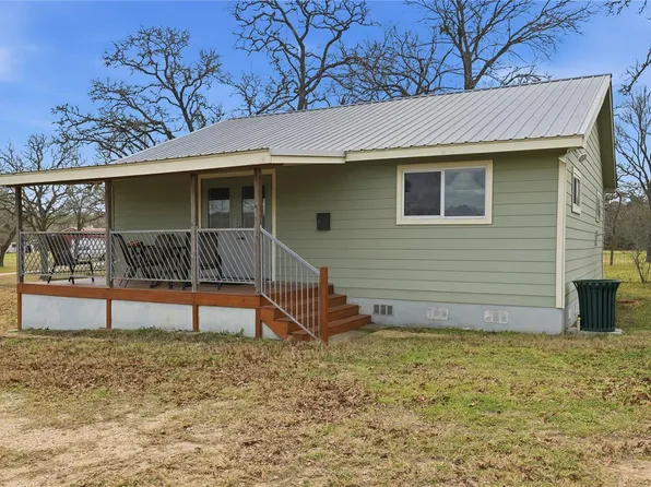 218 Little Ranch Rd #E, Red Rock, TX 78662