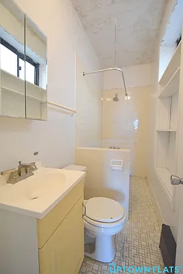 Rented by Uptown Flats LLC | media 4