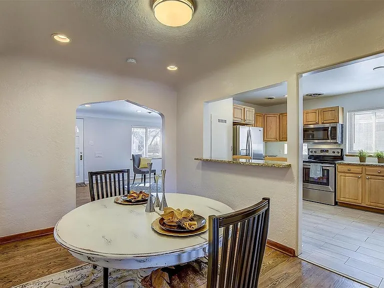 2811 Utica St — Photo 21