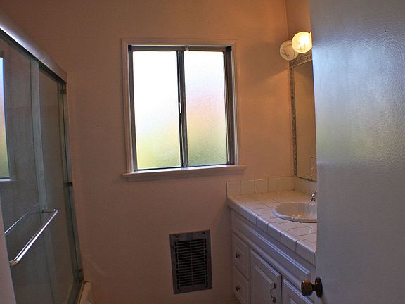 5th image of 5410 W 142nd Pl