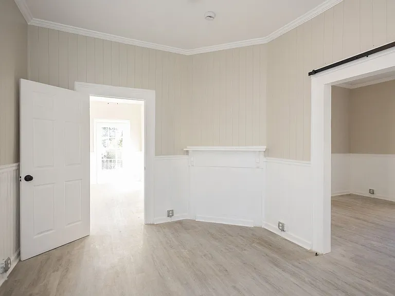 205 W Cherry St — Photo 27