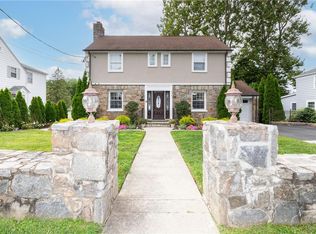99 Lawrence Ave, Eastchester, NY 10709