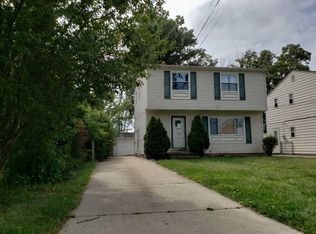 276 Parkway Dr, Eastlake, OH 44095