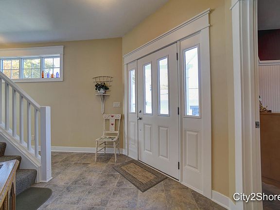 5th image of 1734 Waukazoo Dr