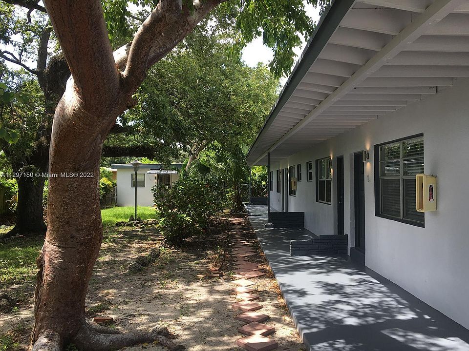 2nd image of 2515 NW 52nd St