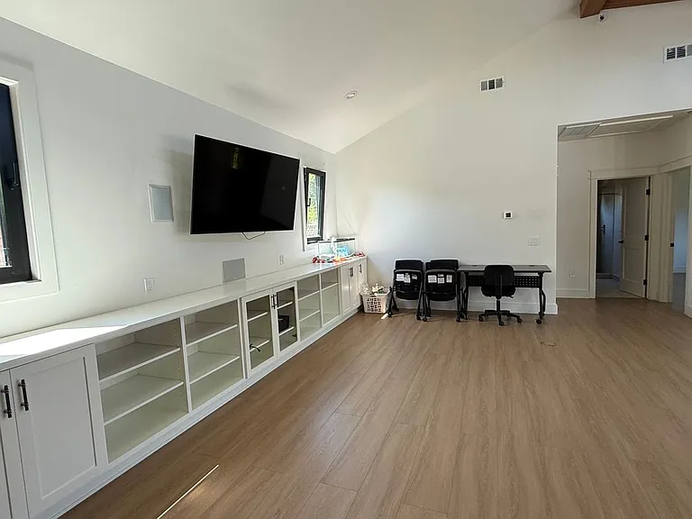 125 Westridge Dr — Photo 8