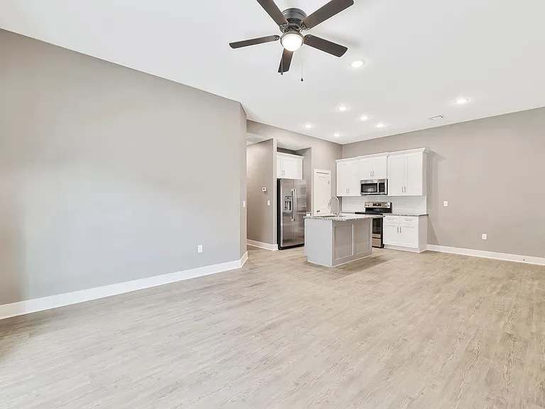 472 Long Path Ct — Photo 8