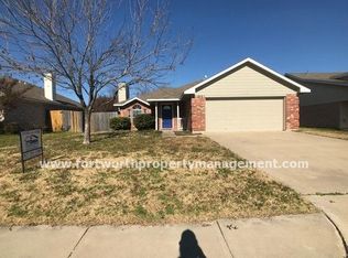 525 Troxell Blvd, Rhome, TX 76078
