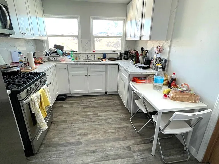 1250 1/2 Leighton Ave — Photo 14
