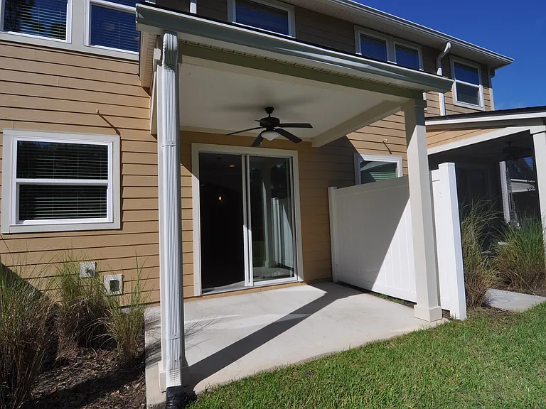 91 Richmond Dr — Photo 22