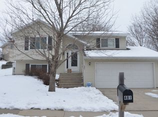 481 43rd Ave NW, Rochester, MN 55901
