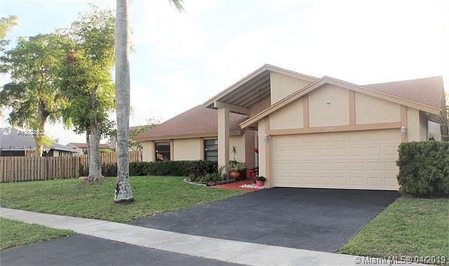 1st image of 3301 NW 94th Ave