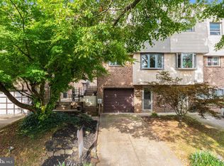 8916 Lewin Pl, Philadelphia, PA 19136