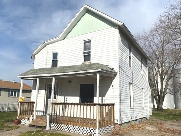 304 E Front St, Wyanet, IL 61379