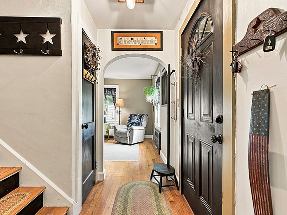 3rd image of 138 Purchase St