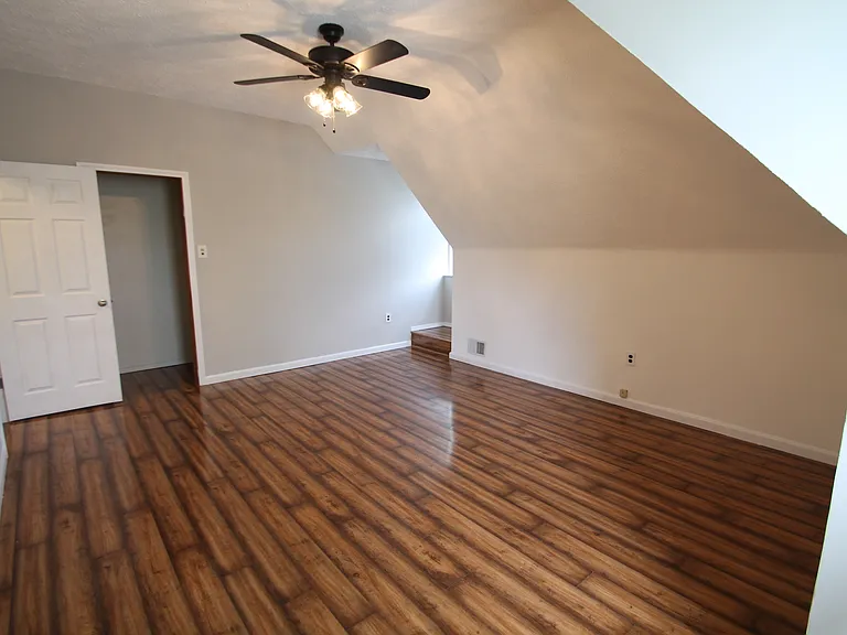 735 Orchard Ave #6 — Photo 8