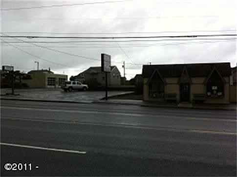 1st image of 325 SW Highway 101