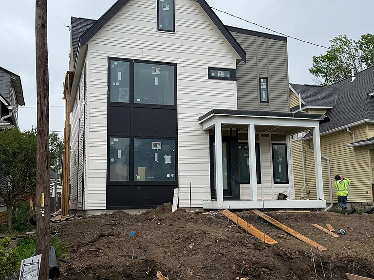 437 N Arsenal Ave — Photo 3