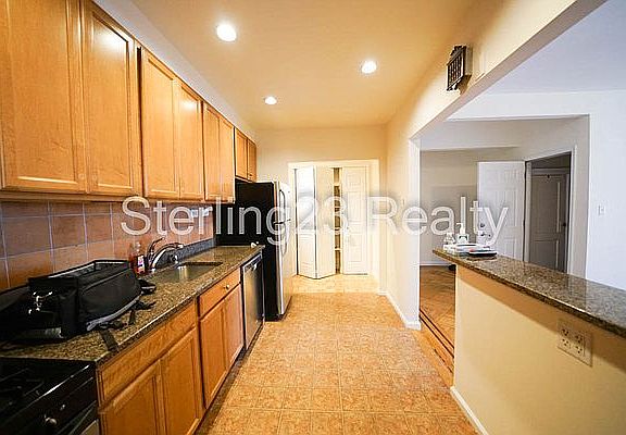 4th image of 22-55 23rd St #1