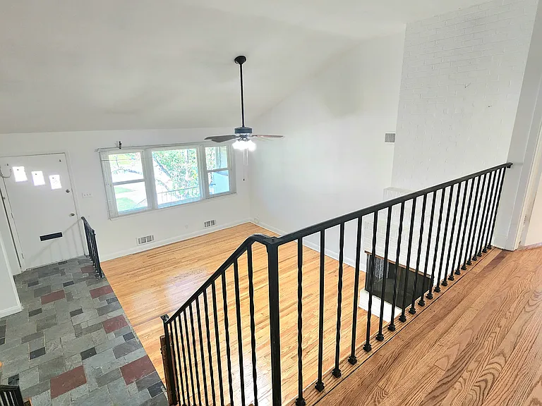 3109 Northbrook Rd #1 — Photo 2