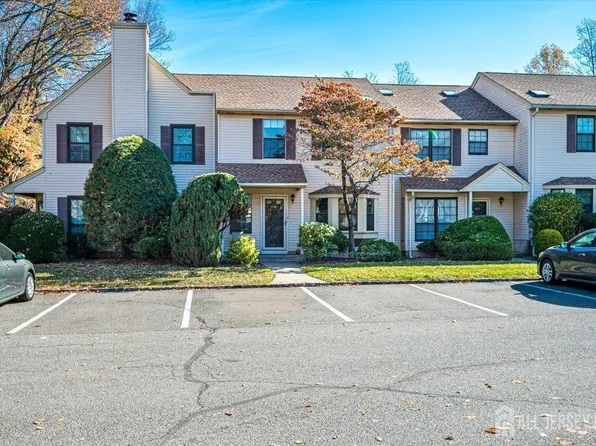 602 Maplecrest Rd, Edison, NJ 08820