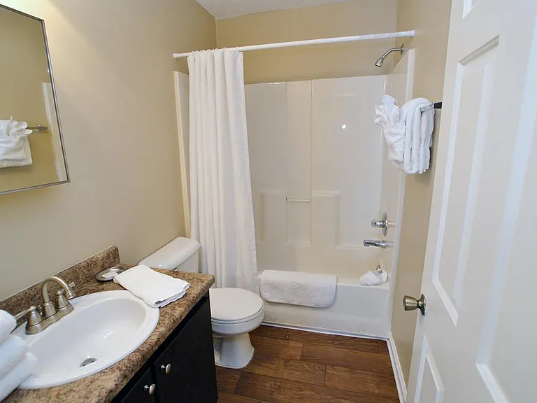 Green Meadow Apartments — Photo 42