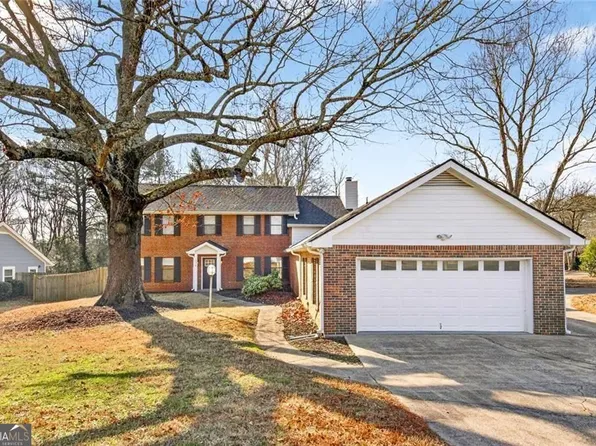 1056 Indian Hills Pkwy NE, Marietta, GA 30068