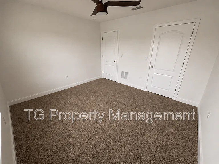 248 Zancara St — Photo 33