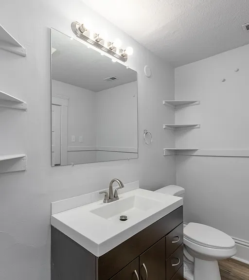205 W Cambridge St #A — Photo 11