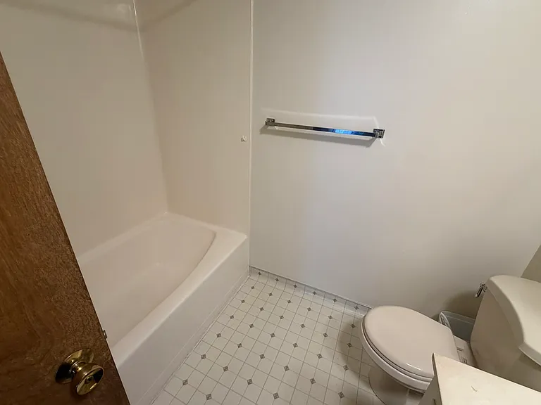 1355 Palos Verdes Dr — Photo 18