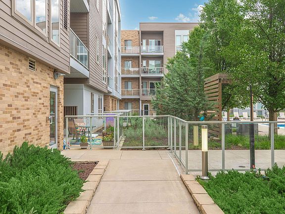 5th image of 15 Parkway North Blvd APT 413