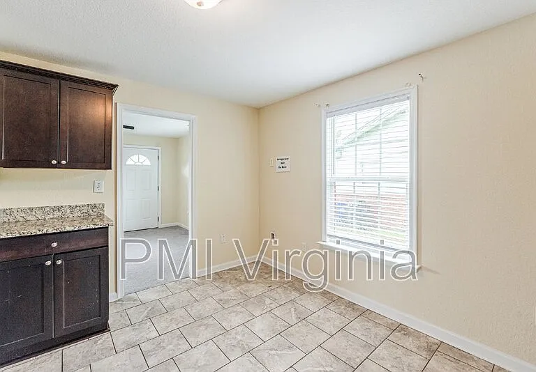 68 Carver Cir — Photo 11
