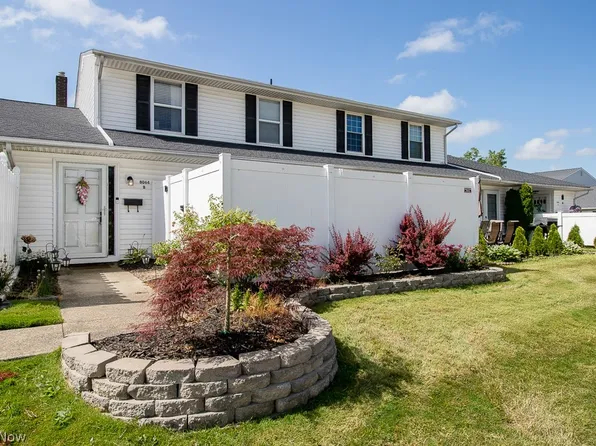 8064 Puritan Dr APT B, Mentor, OH 44060