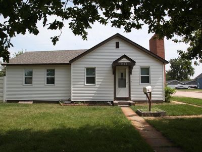 1402 J St, Cozad, NE, 69130