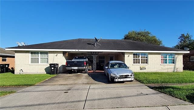 1st image of 2113-15 Bartolo Dr