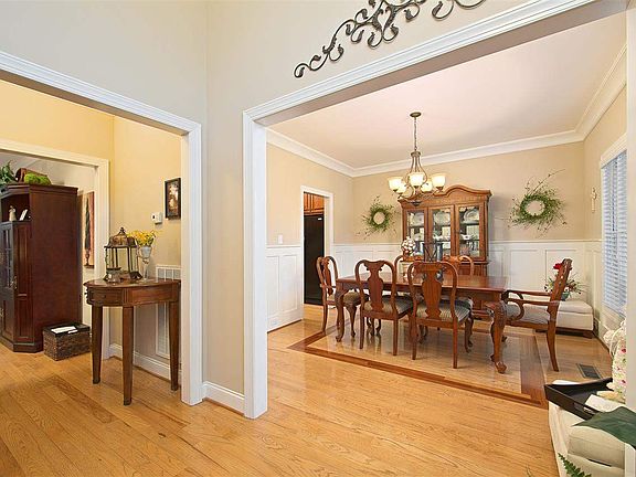4th image of 2635 Kensington Park Trl NW