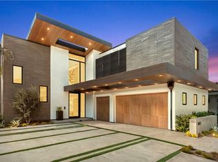 1653 Bayside Dr, Corona Del Mar, CA 92625