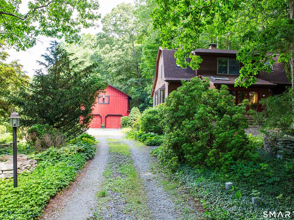 1st image of 7 Maynard Hill Road