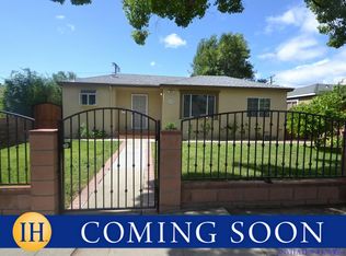 17920 Hartland St, Reseda, CA 91335