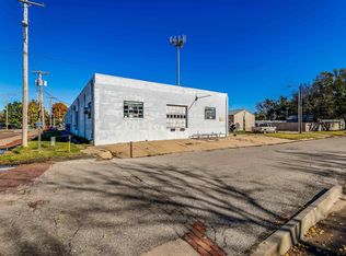 502 E 6th Ave, Winfield, KS 67156