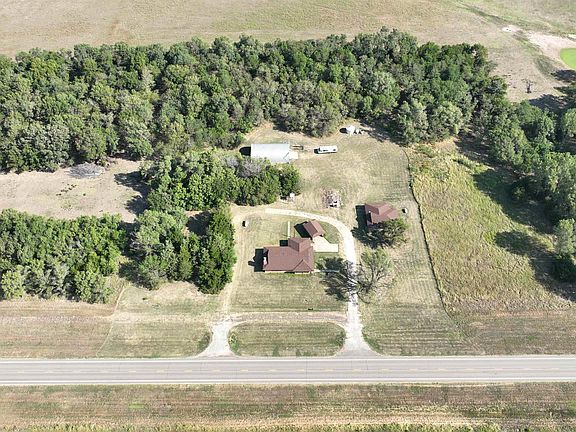 2nd image of 616 W Us Highway 160