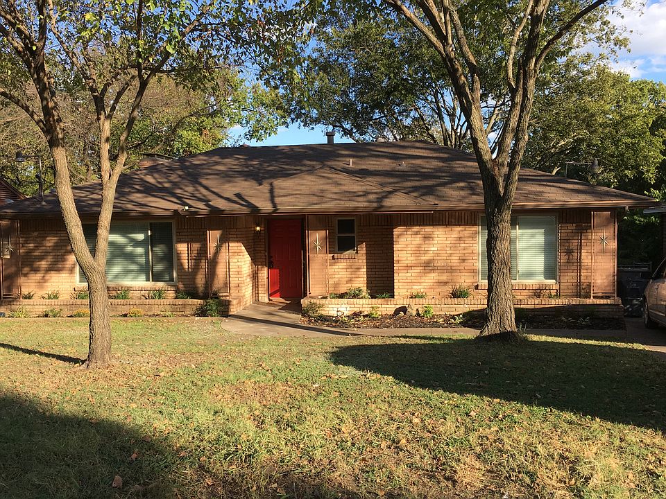 1st image of 2324 Southwood Dr
