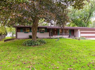 6145 1st St, Hartford, WI 53027