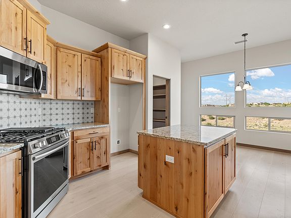 4th image of 9 Mesa Verde Ct