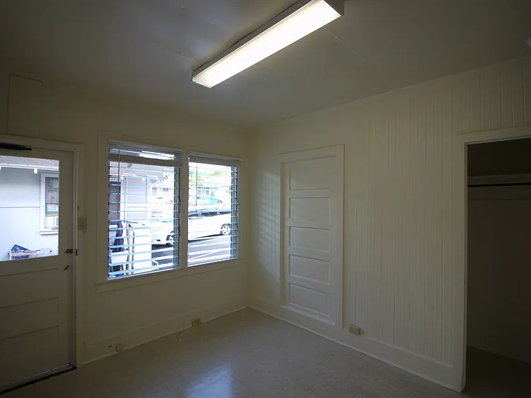 1076-1084 Karratti Ln — Photo 14
