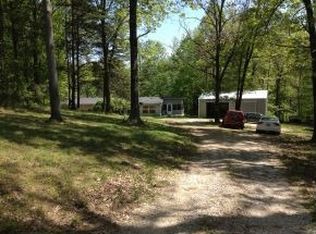 6394 E Calvertville Rd, Bloomfield, IN 47424