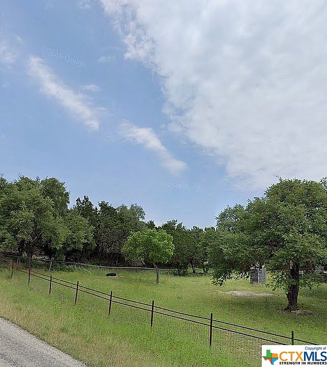 1st image of 1722 Hillcrest Frst