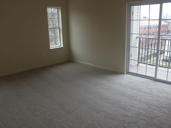 4th image of 313 W Jersey St #91fd7b1f5